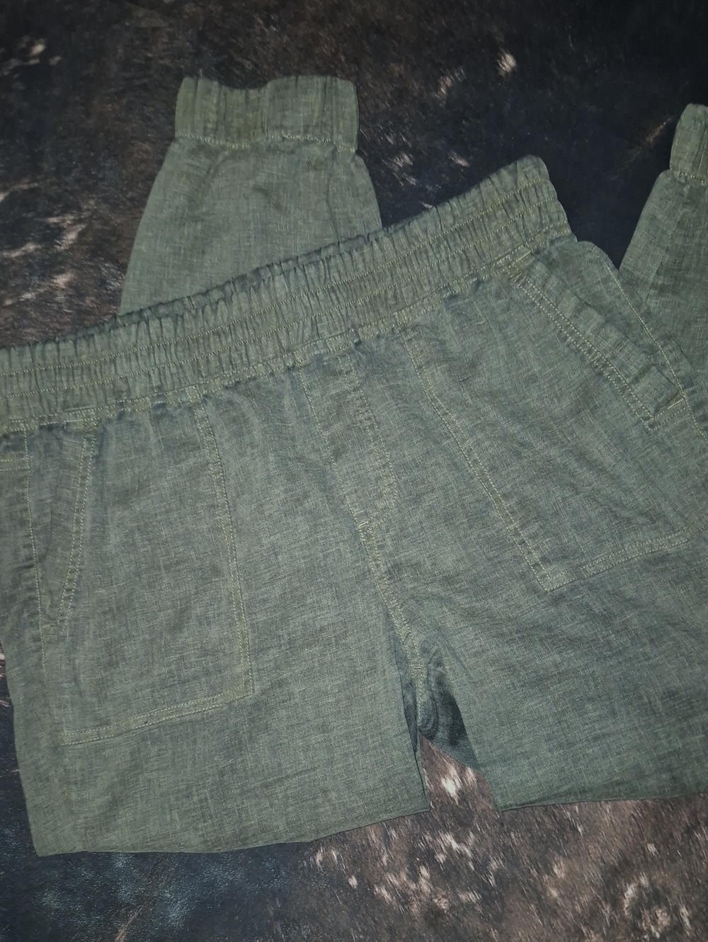 Prana Olive Green Elastic-Waist Capris